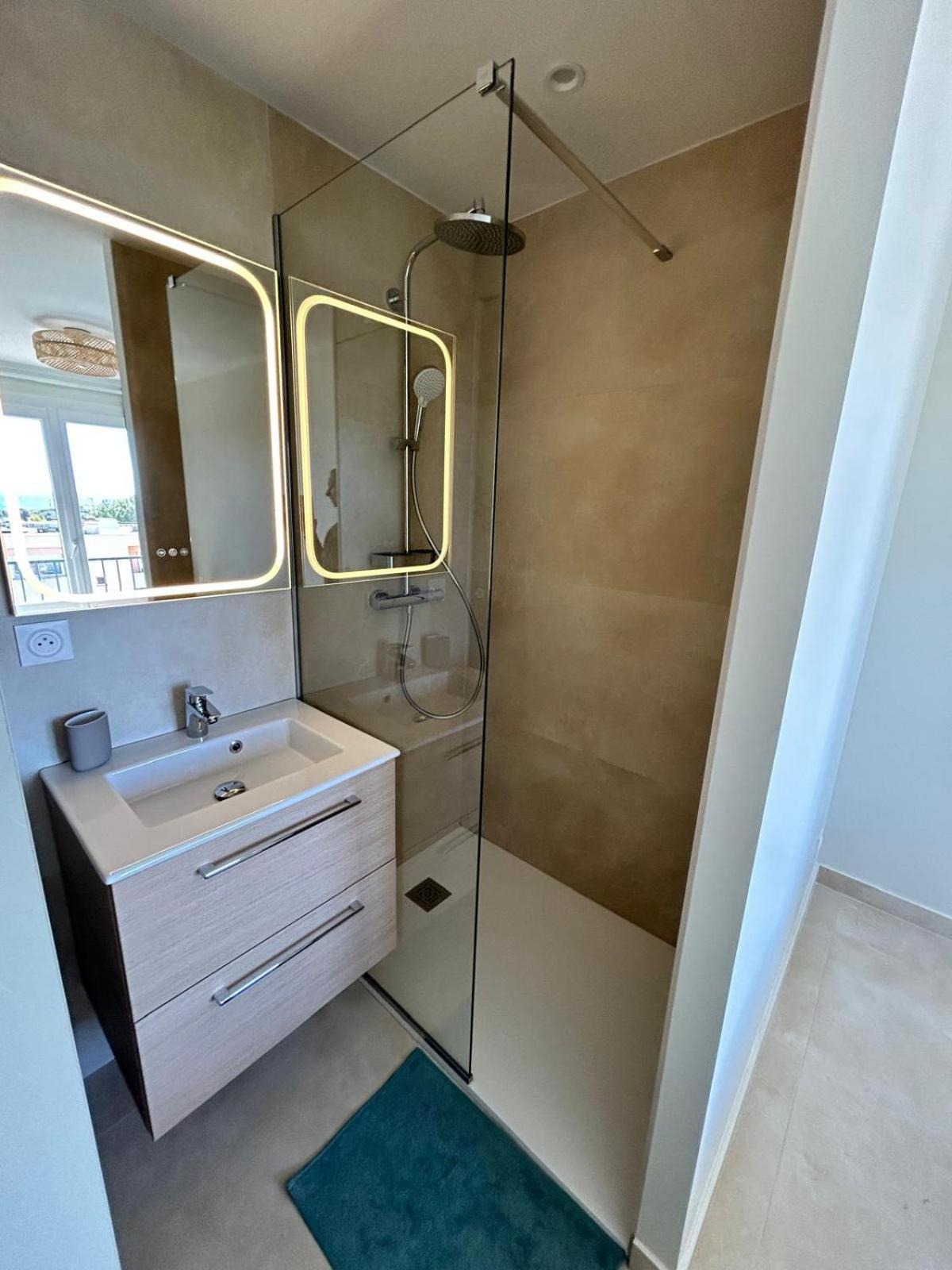 Appartement Le Cocon Des Floreal Bandol